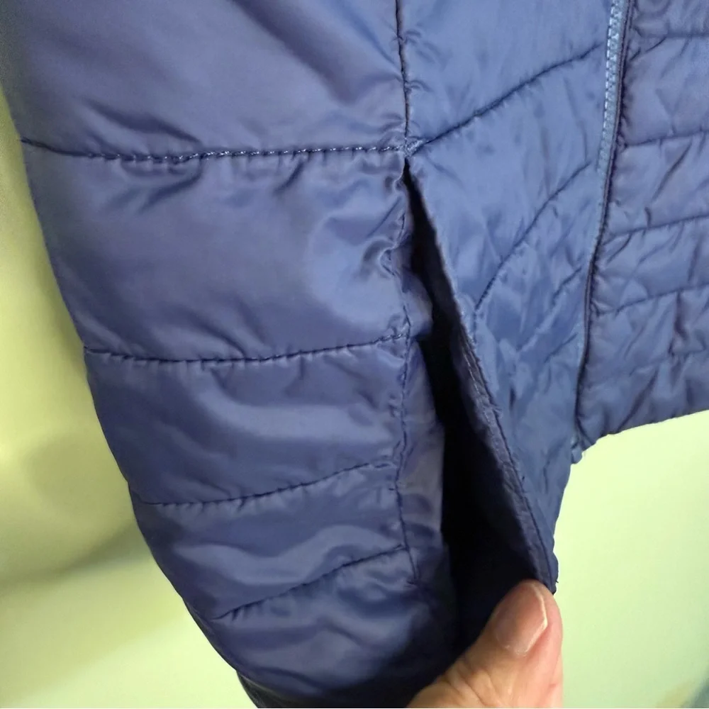 Lands' End Navy Blue womans M lightweight quilted vest side pockets layering‎
